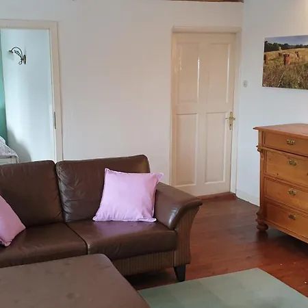 Apartment Der Kleine Fuchshof Mit Hund, Pferd Und Huhn *